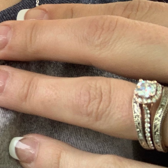 Wedding set - Picture 3 of 3